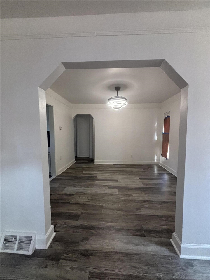 Photo 4 of Sale Pending at 11646 Glastonbury Ave, Detroit, MI 48228 | MLS# 70555300 | Listing updated on 2026-09-15