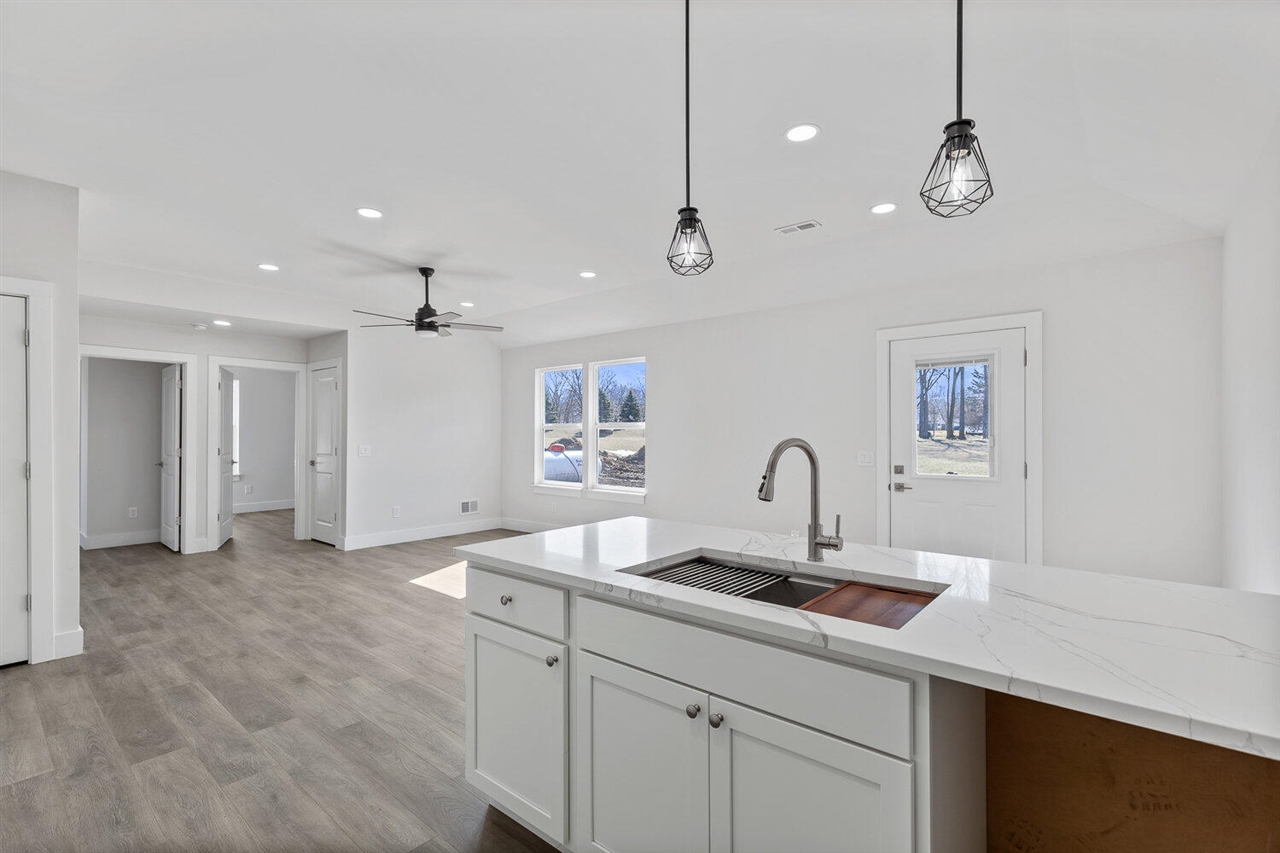 Photo 2 of Single family home for sale at 835 N West Ave, Jackson, MI 49202 | MLS# 70555322 | Listing updated on 2026-09-23