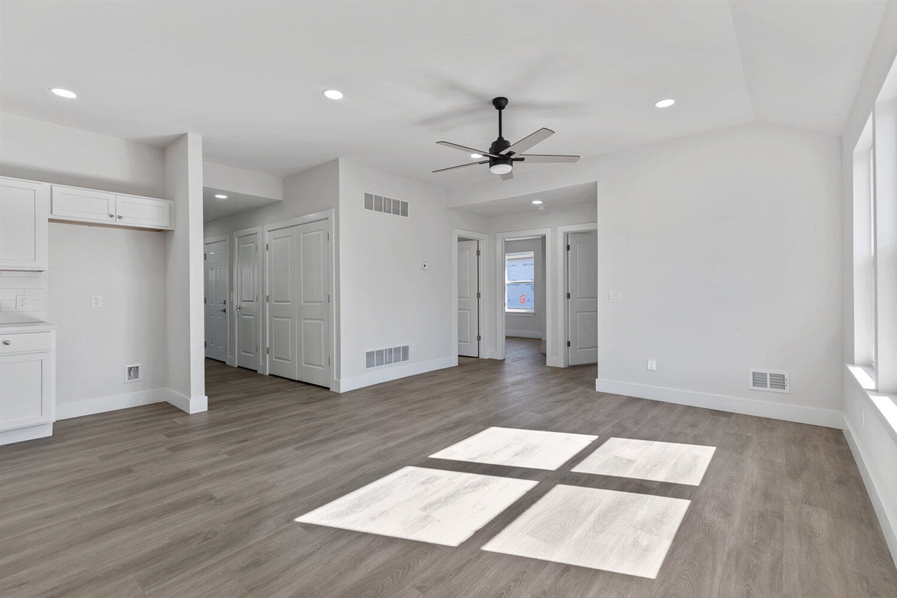 Photo 4 of Single family home for sale at 835 N West Ave, Jackson, MI 49202 | MLS# 70555322 | Listing updated on 2026-09-23