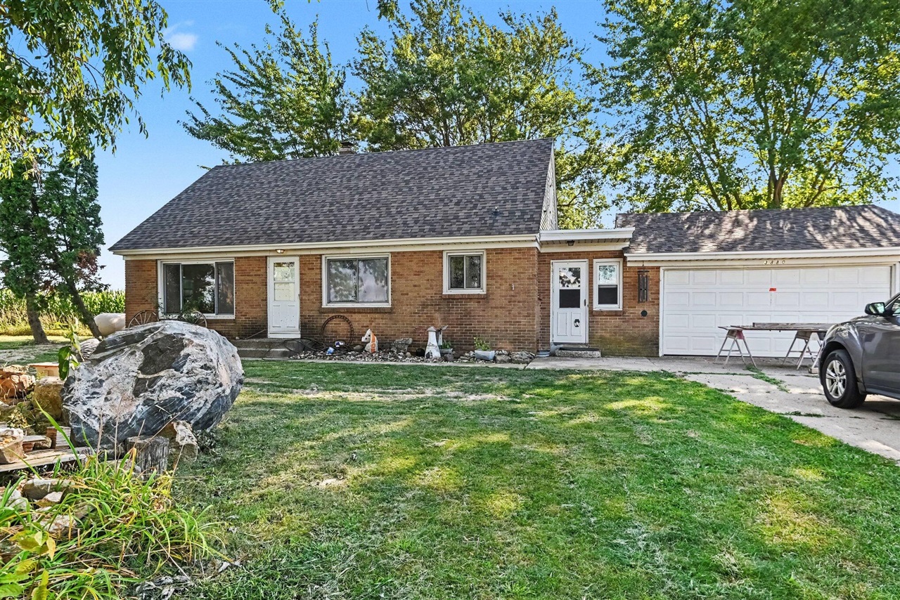 Photo 1 of Single family home for sale at 3880 Lincoln Rd, Holland, MI 49423 | MLS# 70555330 | Listing updated on 2026-09-01