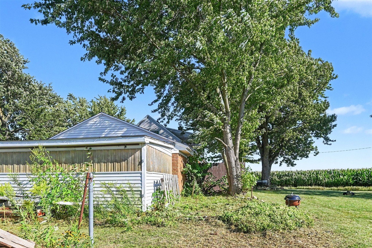 Photo 5 of Single family home for sale at 3880 Lincoln Rd, Holland, MI 49423 | MLS# 70555330 | Listing updated on 2026-09-01