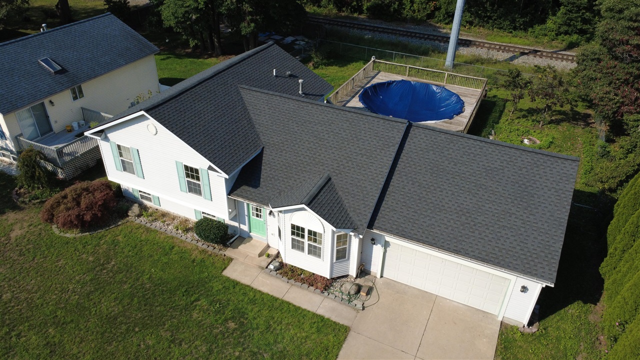 Photo 2 of Single family home for sale at 2591 W Pine Ln, Holland, MI 49424 | MLS# 70555358 | Listing updated on 2026-09-17