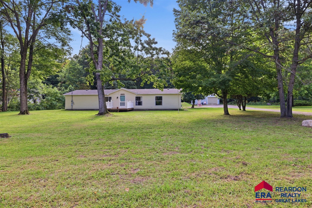 Photo 3 of Single family home for sale at 5799 Verta Dr, Belmont, MI 49306 | MLS# 70555359 | Listing updated on 2026-09-28