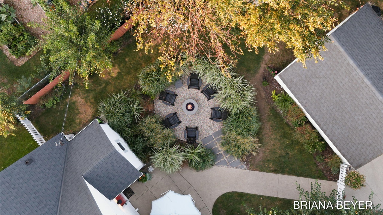 Photo 5 of Sale Pending at 669 Columbia Ave, Holland, MI 49423 | MLS# 70555370 | Listing updated on 2026-09-03