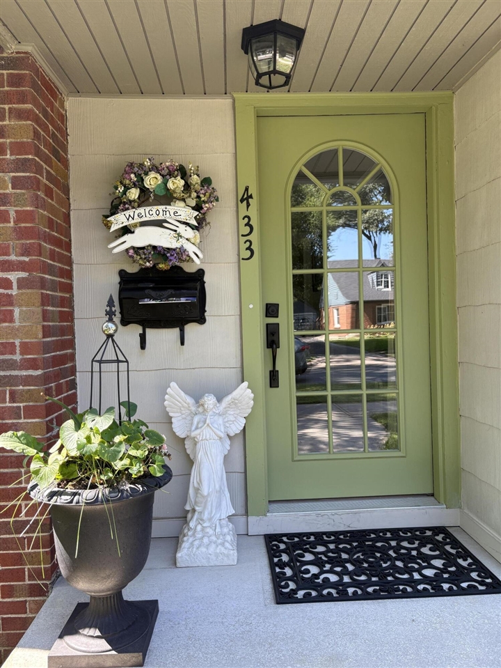 Photo 4 of Sale Pending at 433 S Cass St, Berrien Springs, MI 49103 | MLS# 70555386 | Listing updated on 2026-09-02
