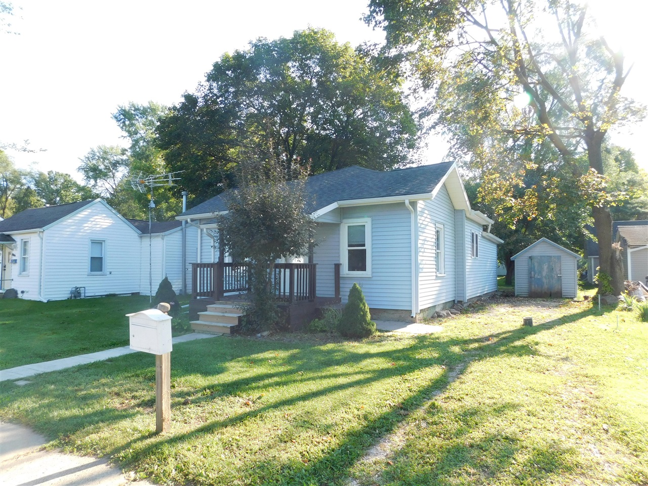 Photo 2 of Single family home for sale at 403 Center St, Sturgis, MI 49091 | MLS# 70555428 | Listing updated on 2026-10-05