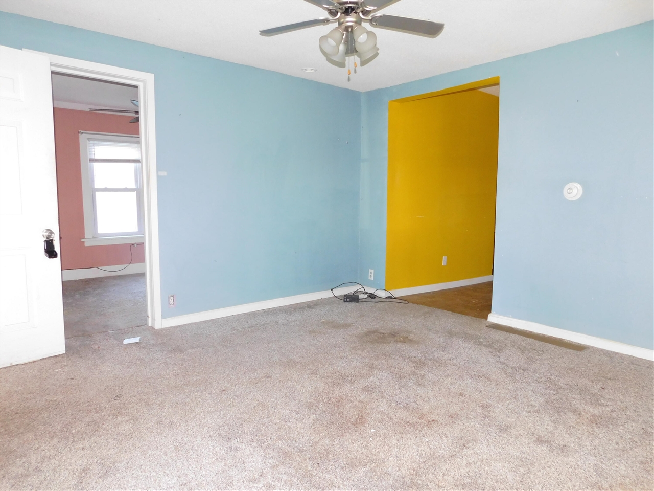 Photo 3 of Single family home for sale at 403 Center St, Sturgis, MI 49091 | MLS# 70555428 | Listing updated on 2026-10-05
