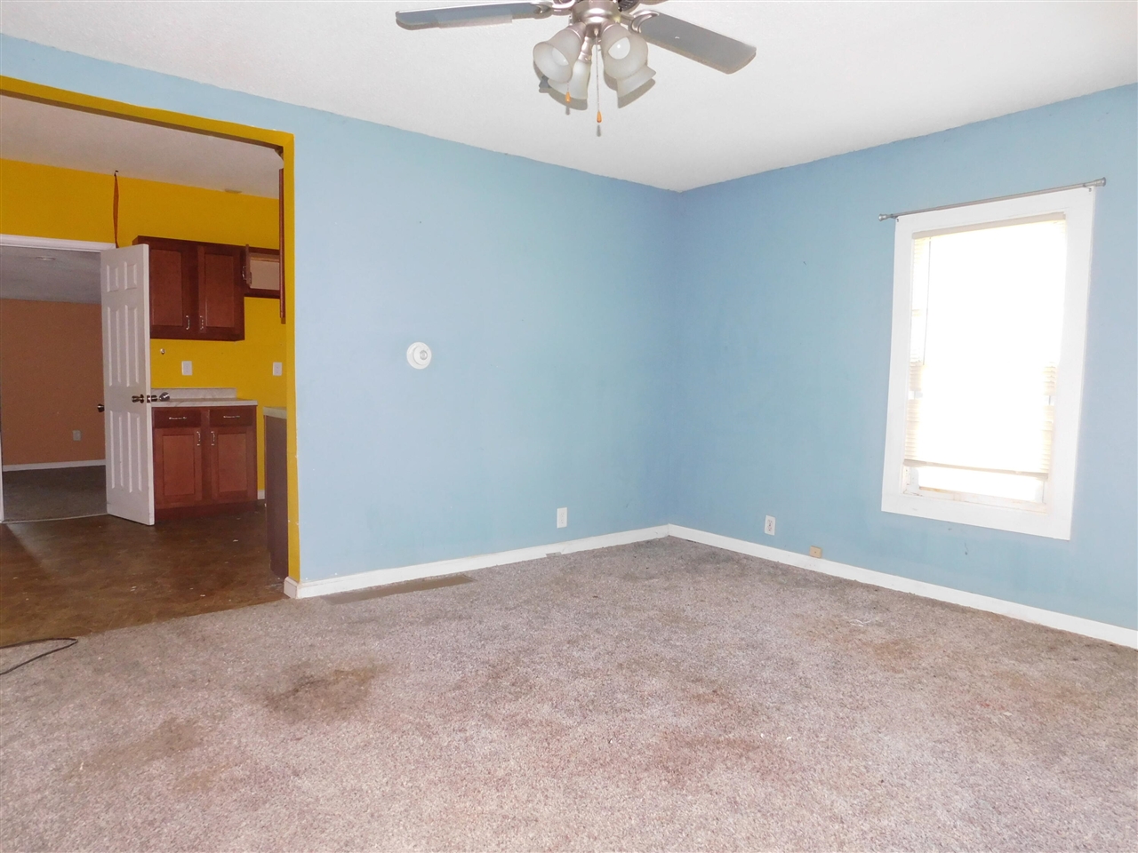 Photo 4 of Single family home for sale at 403 Center St, Sturgis, MI 49091 | MLS# 70555428 | Listing updated on 2026-10-05