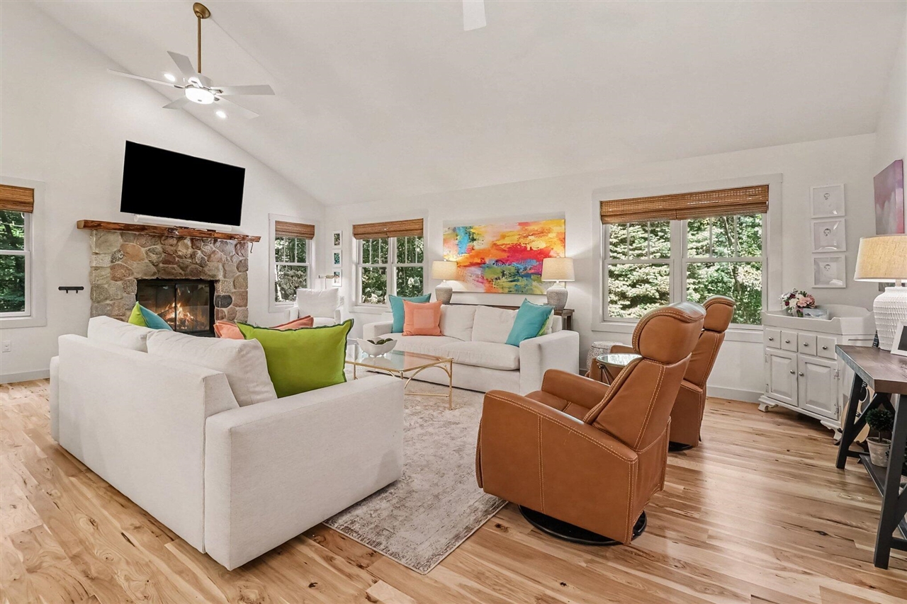 Photo 3 of Single family home for sale at 6550 W Forest Edge Dr, Ludington, MI 49431 | MLS# 70555458 | Listing updated on 2026-09-03