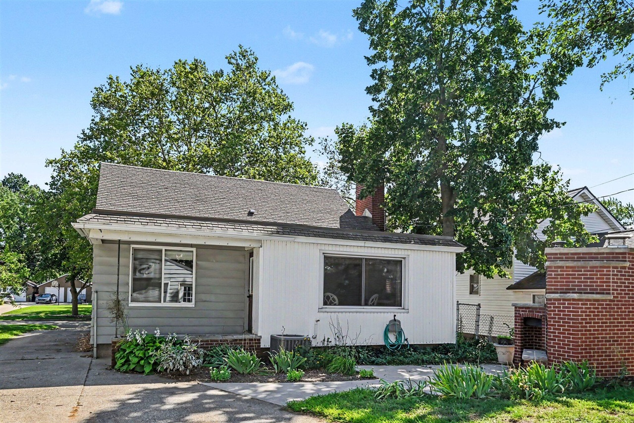 Photo 3 of Single family home for sale at 147 W 29th Street, Holland, MI 49423 | MLS# 70555502 | Listing updated on 2026-09-05