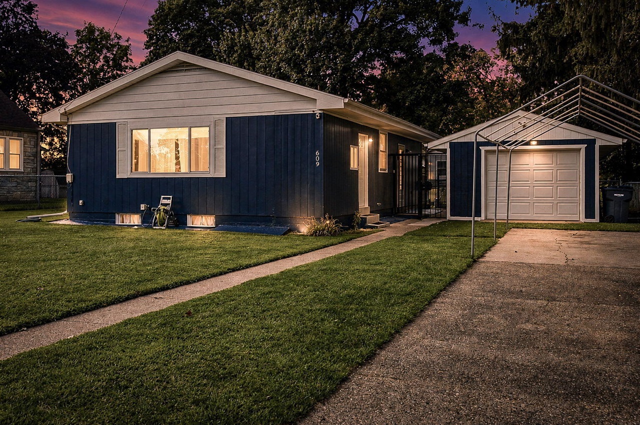 Photo 1 of Single family home for sale at 609 S Mechanic St, Berrien Springs, MI 49103 | MLS# 70555560 | Listing updated on 2026-09-16