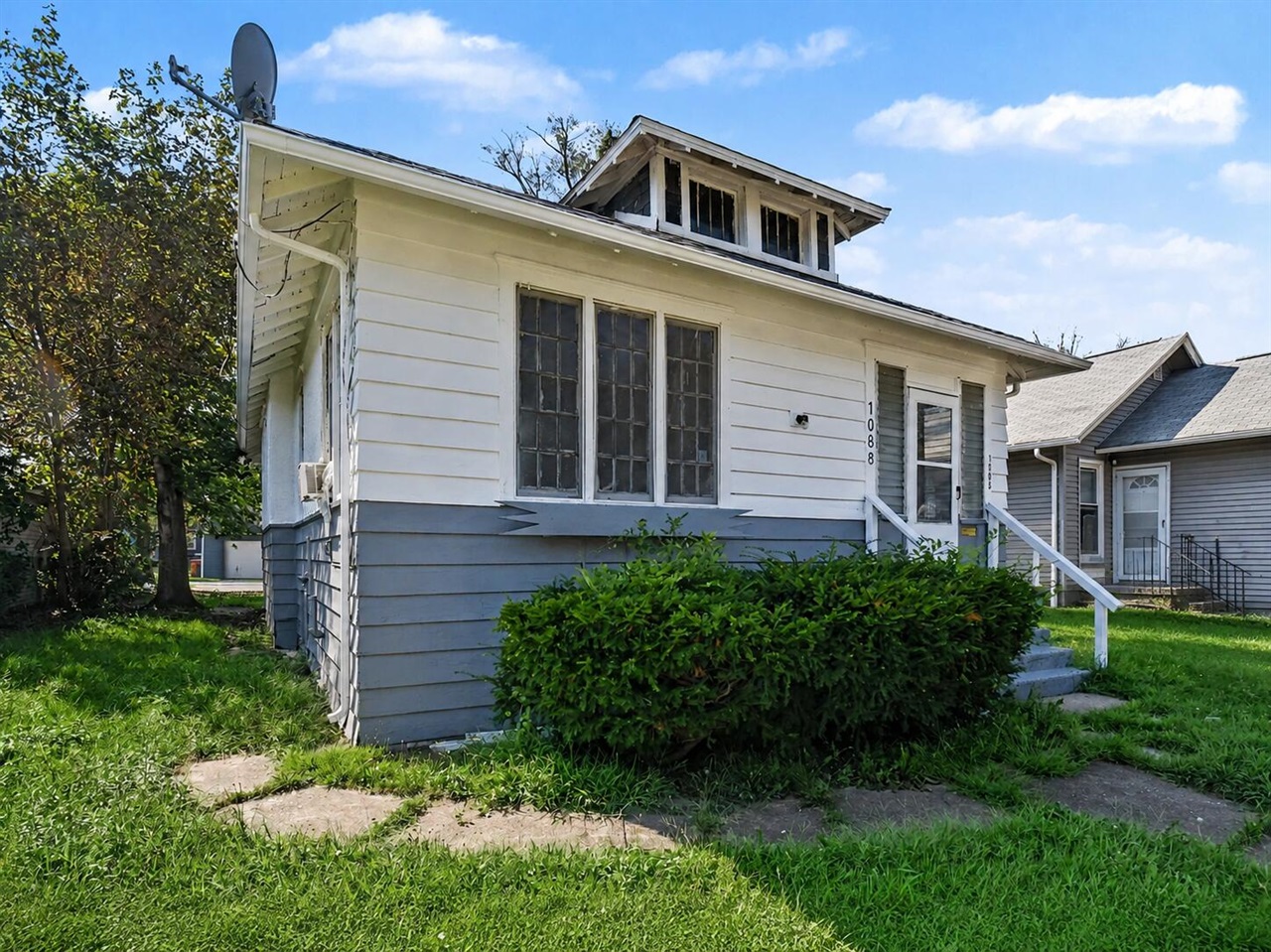 Photo 3 of Single family home for sale at 1088 Ogden Ave, Benton Harbor, MI 49022 | MLS# 70555581 | Listing updated on 2026-09-19