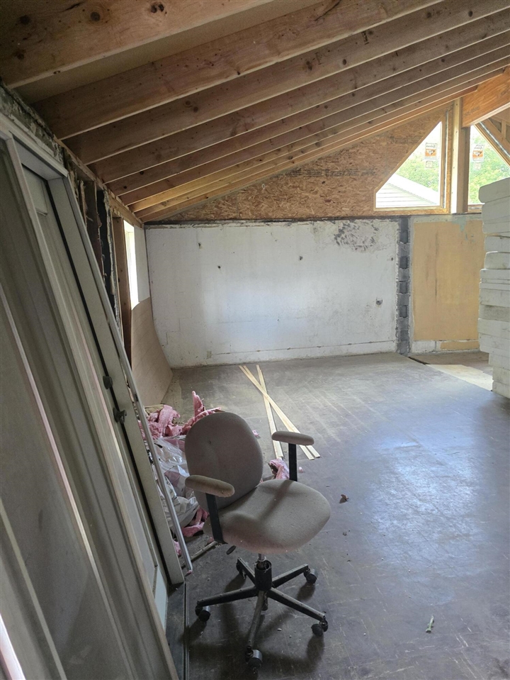 Photo 8 of Single family home for sale at 623 E Paulson St, Lansing, MI 48906 | MLS# 70555587 | Listing updated on 2026-09-03