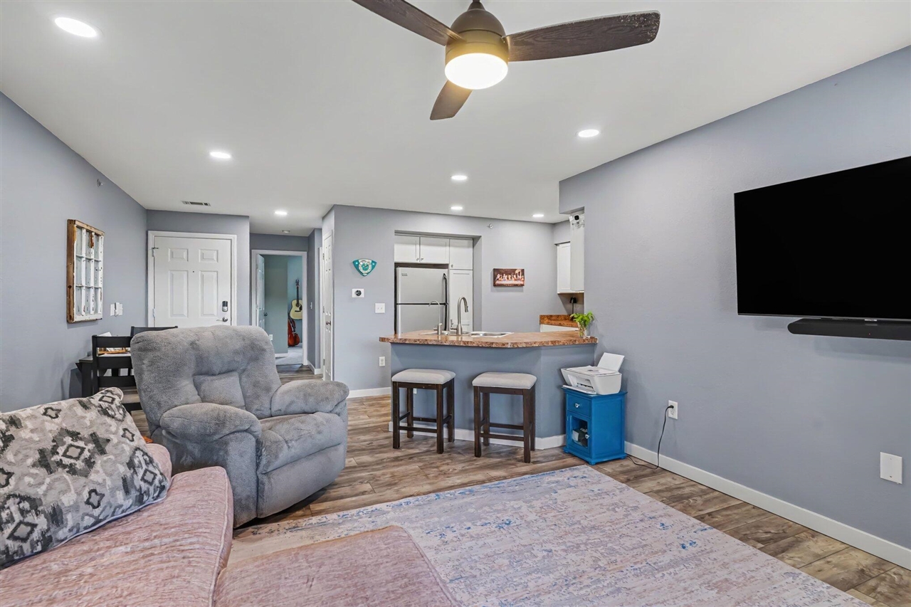Photo 4 of Condo for sale at 18400 N Ridge Ct #17, Spring Lake, MI 49456 | MLS# 70555590 | Listing updated on 2026-09-03