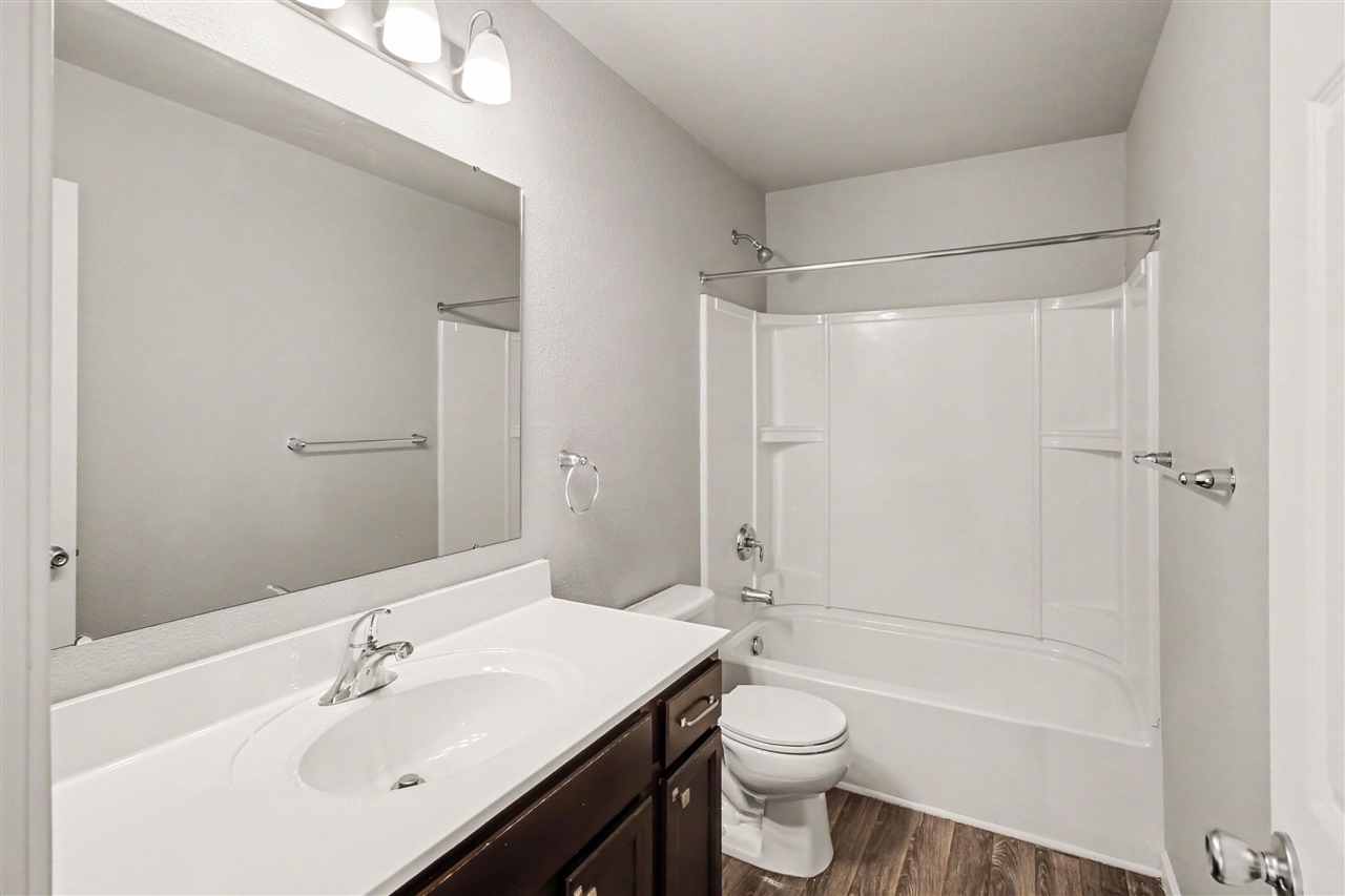 Photo 4 of Sale Pending at 1181 Weatherstone Ln, Howell, MI 48843 | MLS# 70555608 | Listing updated on 2026-09-12