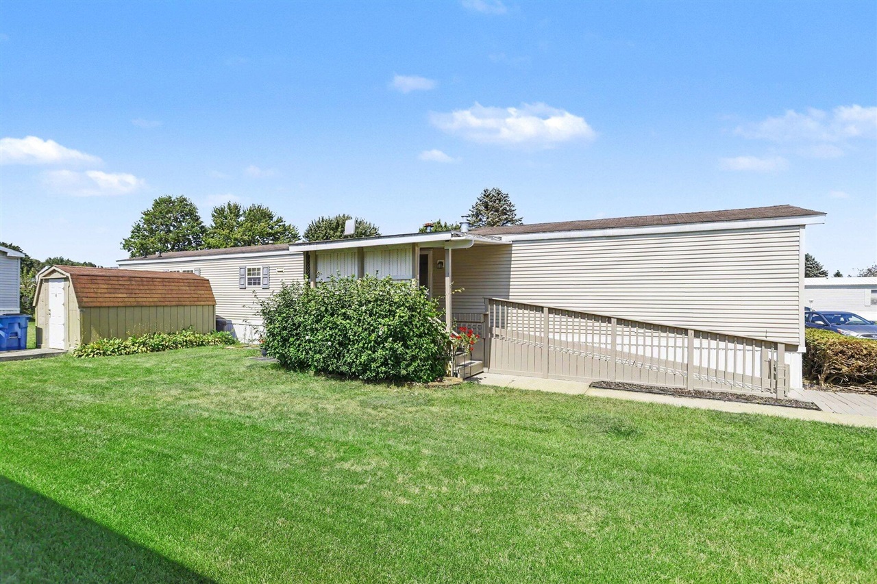 Photo 3 of Single family home for sale at 69205 Garver Lake Rd #52, Edwardsburg, MI 49112 | MLS# 70555618 | Listing updated on 2026-09-21
