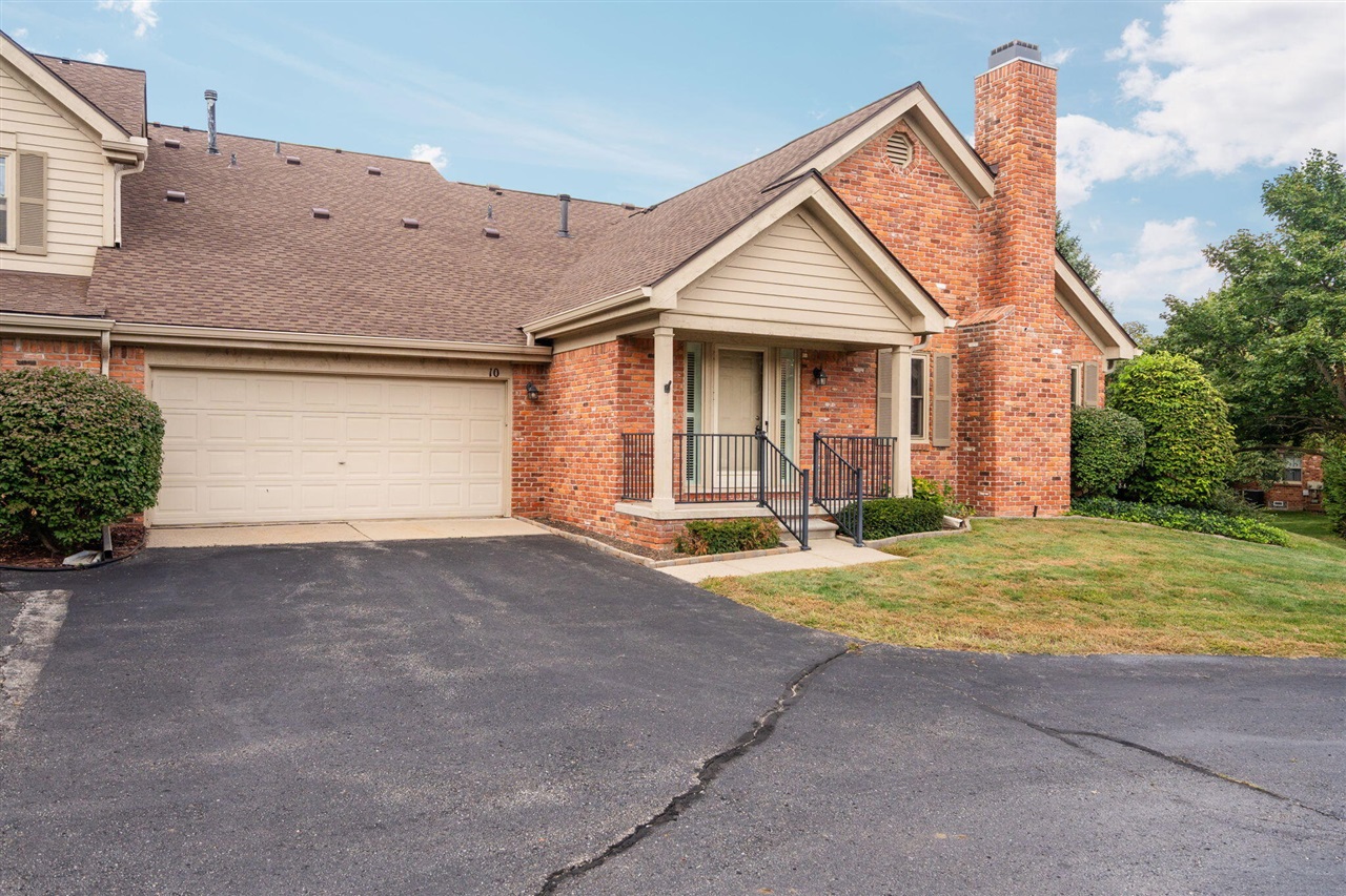 Condo for sale at 10 Oxford Ct, Dearborn, MI 48124-2566 | MLS# 70555635