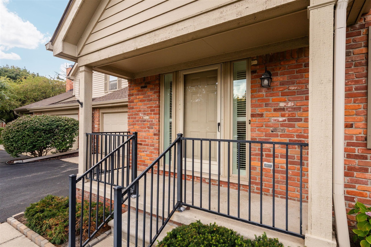 Photo 2 of Condo for sale at 10 Oxford Ct, Dearborn, MI 48124 | MLS# 70555635 | Listing updated on 2026-09-15