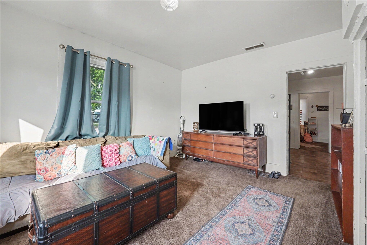 Photo 3 of Single family home for sale at 807 Colburn Ave, Big Rapids, MI 49307 | MLS# 70555639 | Listing updated on 2026-09-24