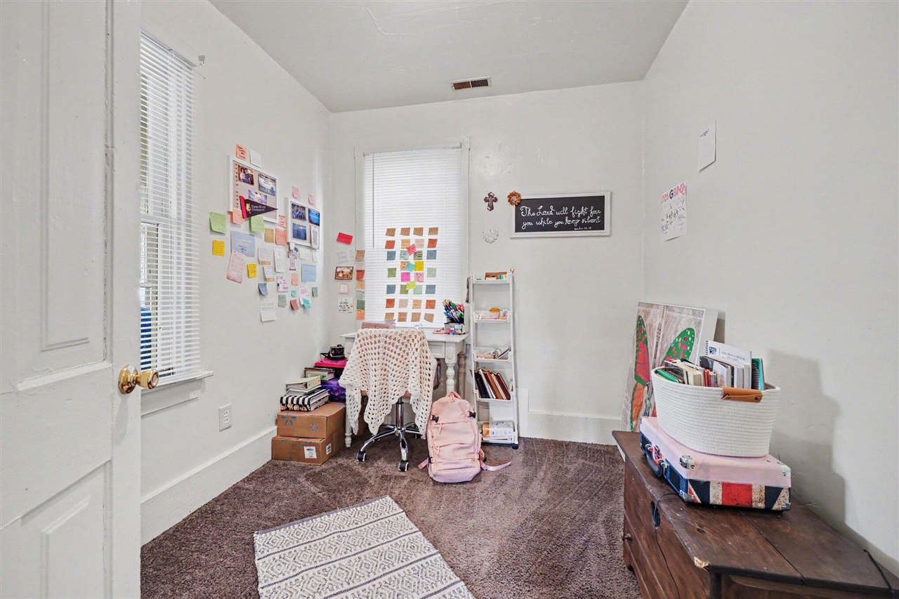 Photo 4 of Single family home for sale at 807 Colburn Ave, Big Rapids, MI 49307 | MLS# 70555639 | Listing updated on 2026-09-24
