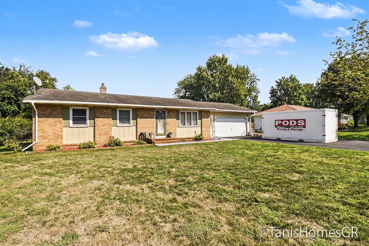 Photo 2 of Single family home for sale at 7556 Terrace Ln, Jenison, MI 49428 | MLS# 70555643 | Listing updated on 2026-09-16