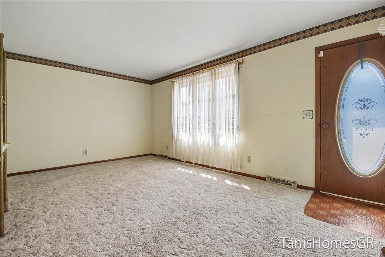 Photo 3 of Single family home for sale at 7556 Terrace Ln, Jenison, MI 49428 | MLS# 70555643 | Listing updated on 2026-09-16