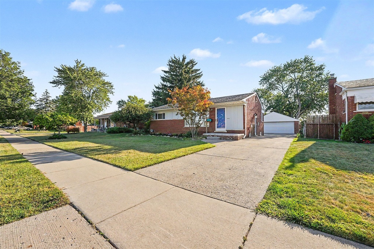 Photo 3 of Single family home for sale at 25338 Wagner Ave, Warren, MI 48089 | MLS# 70555654 | Listing updated on 2026-09-17