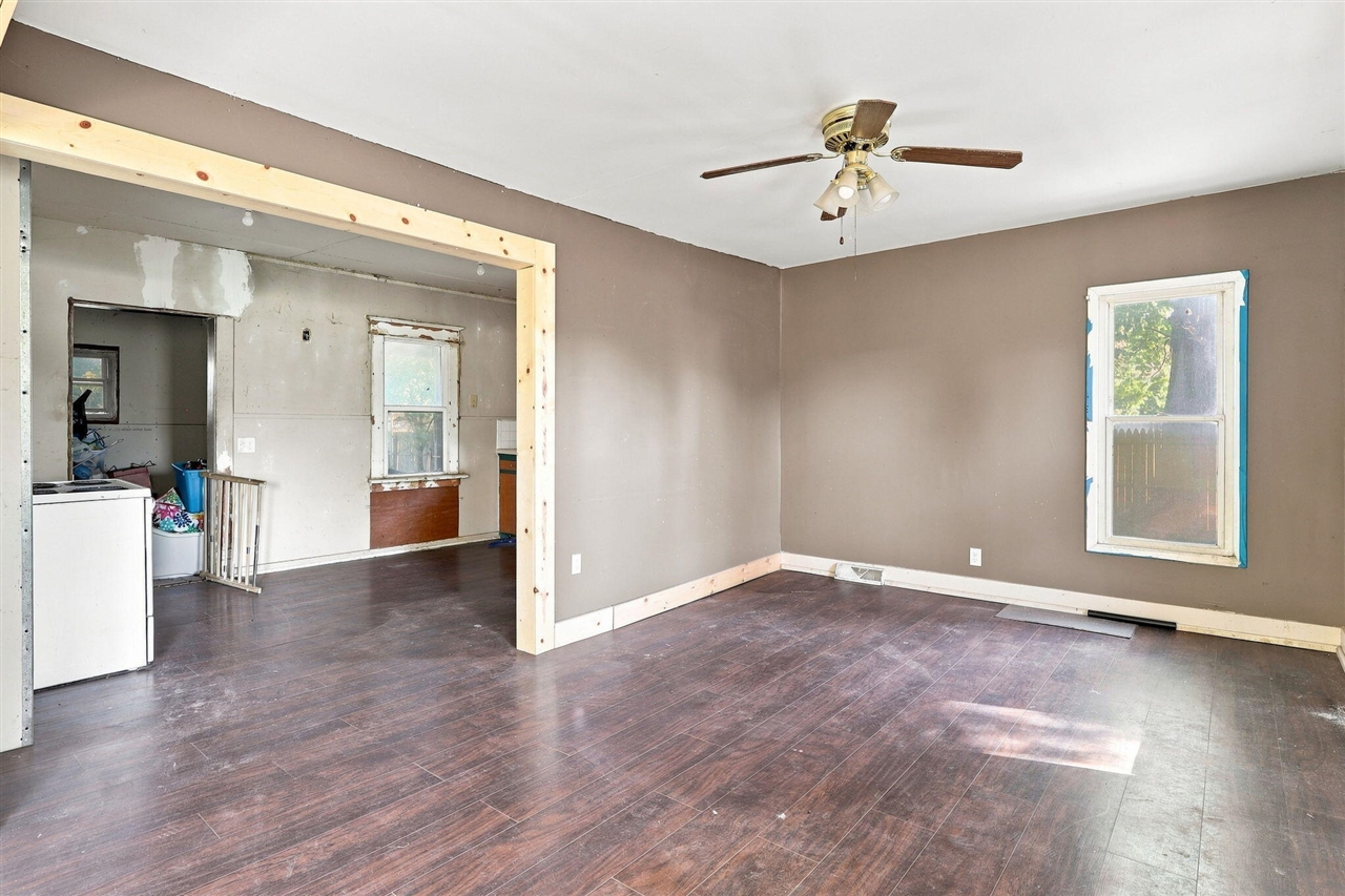 Photo 3 of Single family home for sale at 207 N Erie St, Three Rivers, MI 49093 | MLS# 70555676 | Listing updated on 2026-09-17