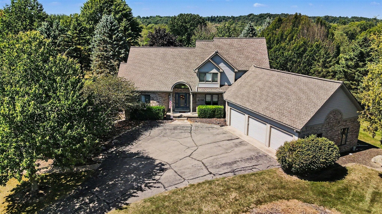 Photo 1 of Single family home for sale at 8819 Webster Hills Rd, Dexter, MI 48130 | MLS# 70555692 | Listing updated on 2026-09-23