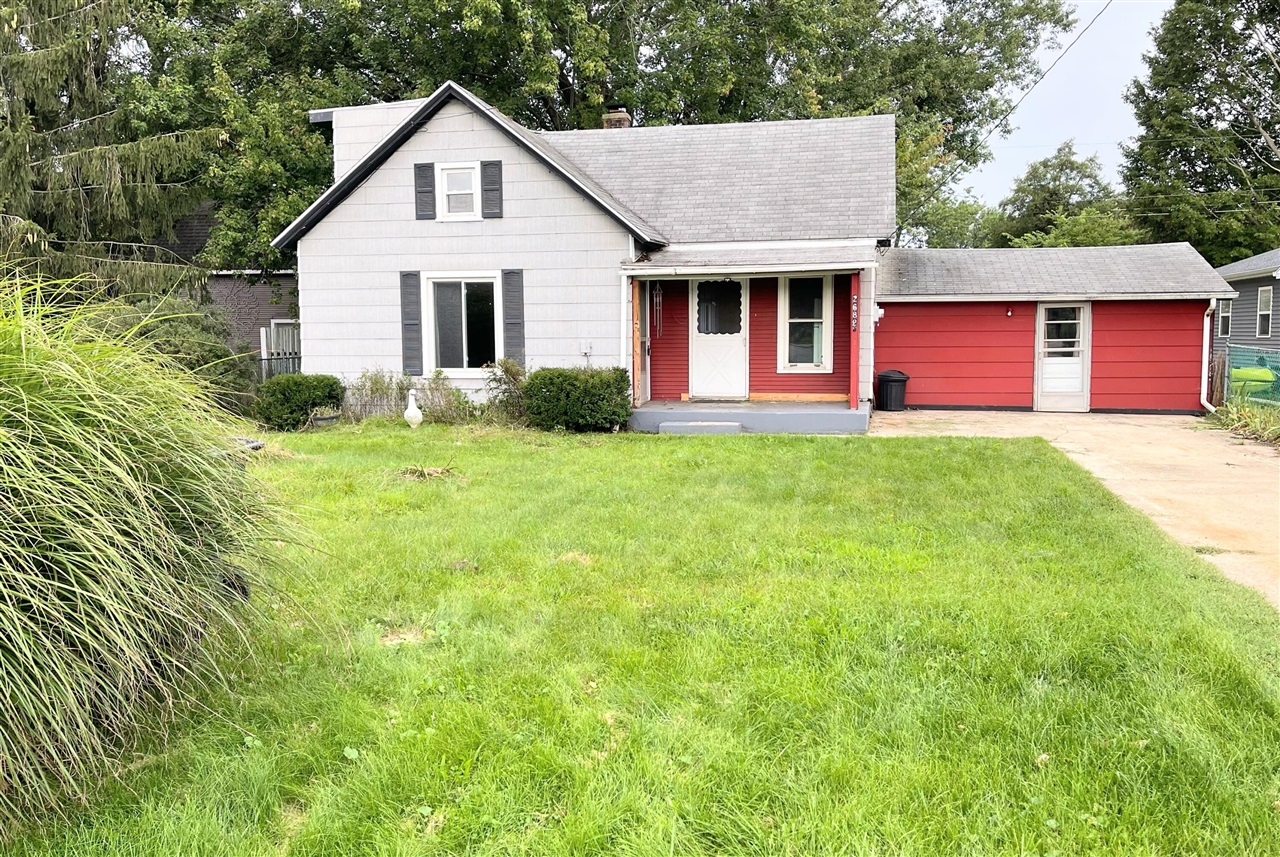 Photo 1 of Single family home for sale at 2632 Lincoln Ave, Saint Joseph, MI 49085 | MLS# 70555730 | Listing updated on 2026-10-07