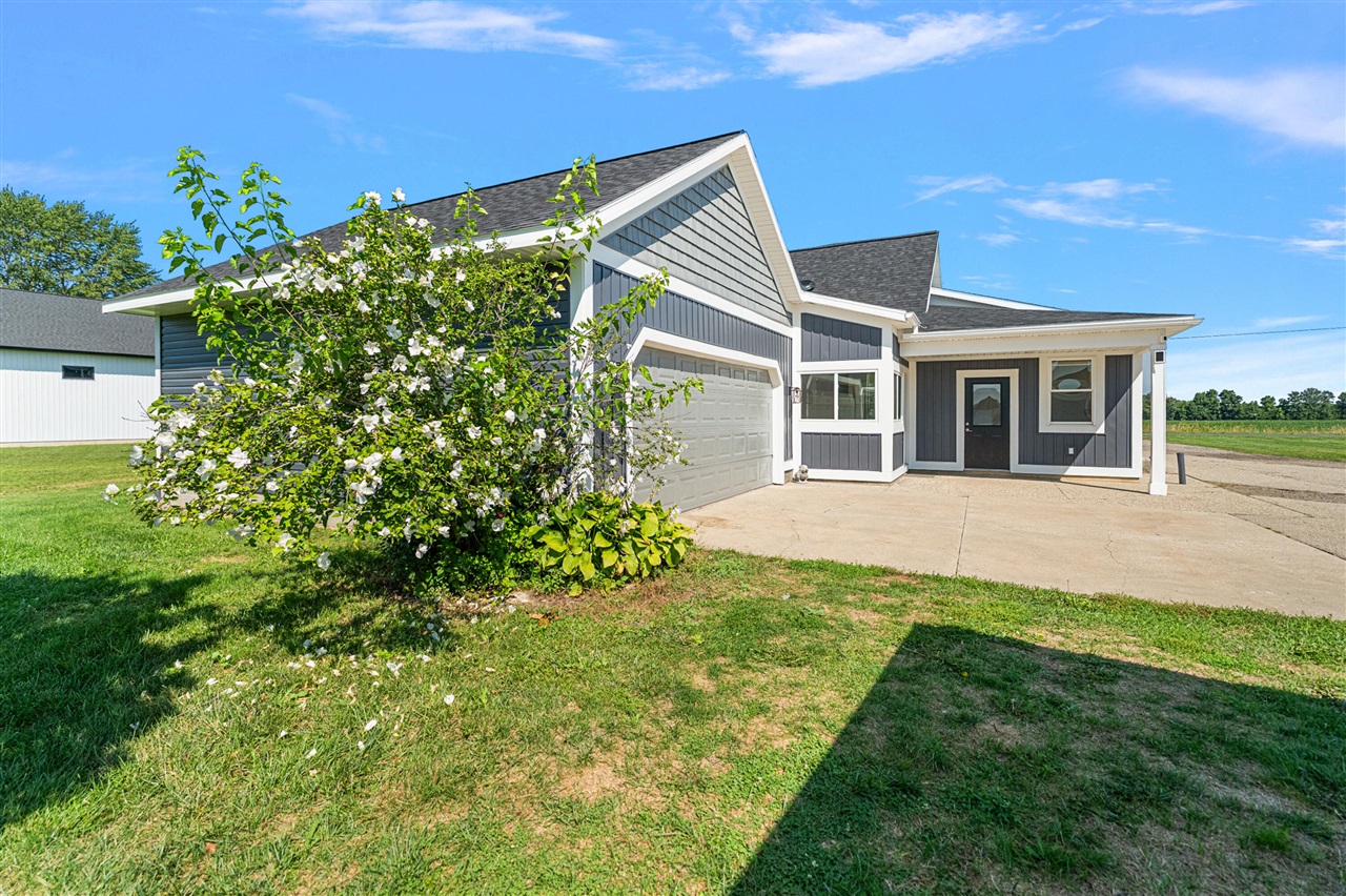 Photo 4 of Single family home for sale at 3830 146th Avenue, Holland, MI 49423 | MLS# 70555819 | Listing updated on 2026-09-02