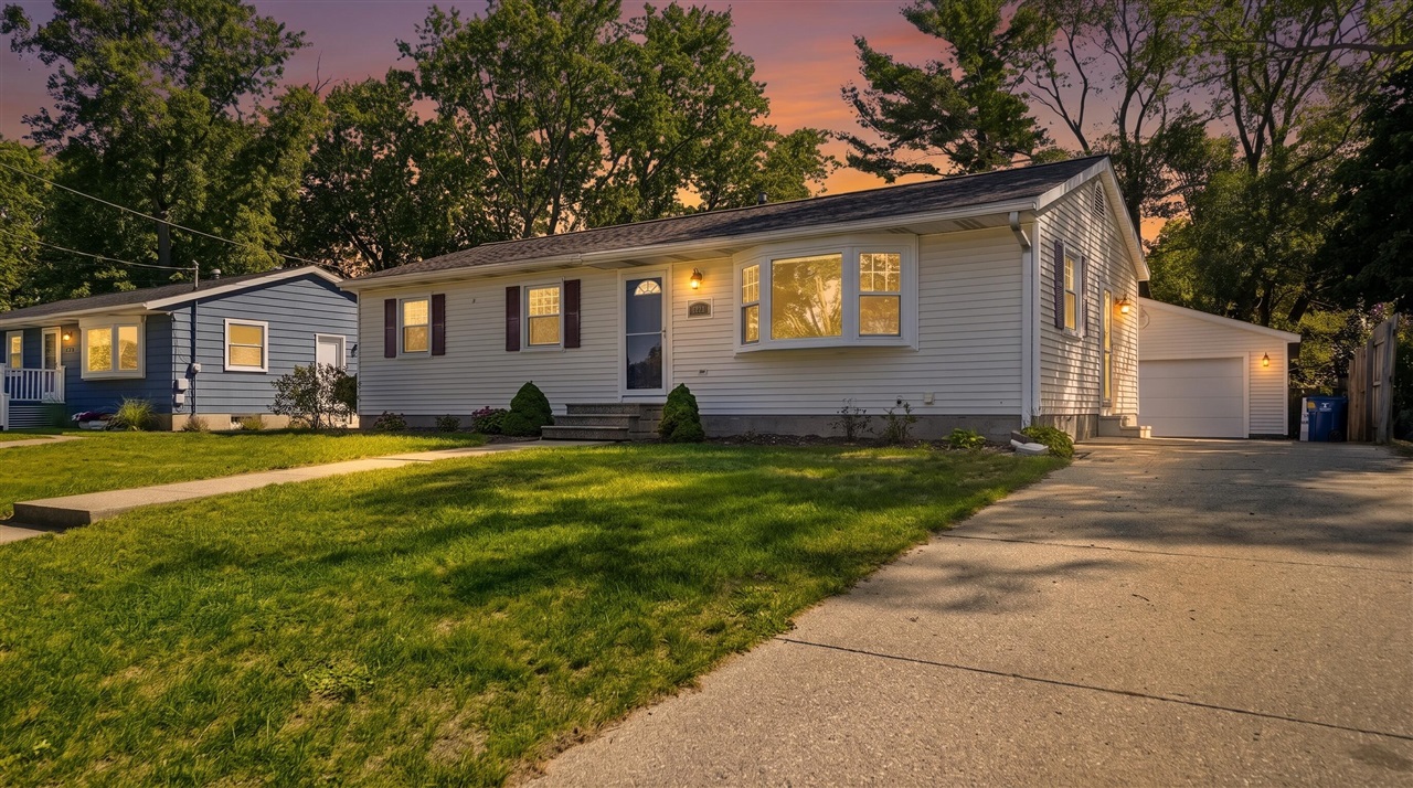 Photo 2 of Sale Pending at 1710 S Hopkins St, Grand Haven, MI 49417 | MLS# 70555860 | Listing updated on 2026-09-02