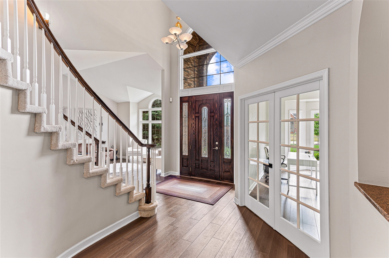 Photo 5 of Sale Pending at 22390 Diamond Ct, Farmington Hills, MI 48335 | MLS# 70555905 | Listing updated on 2026-09-04