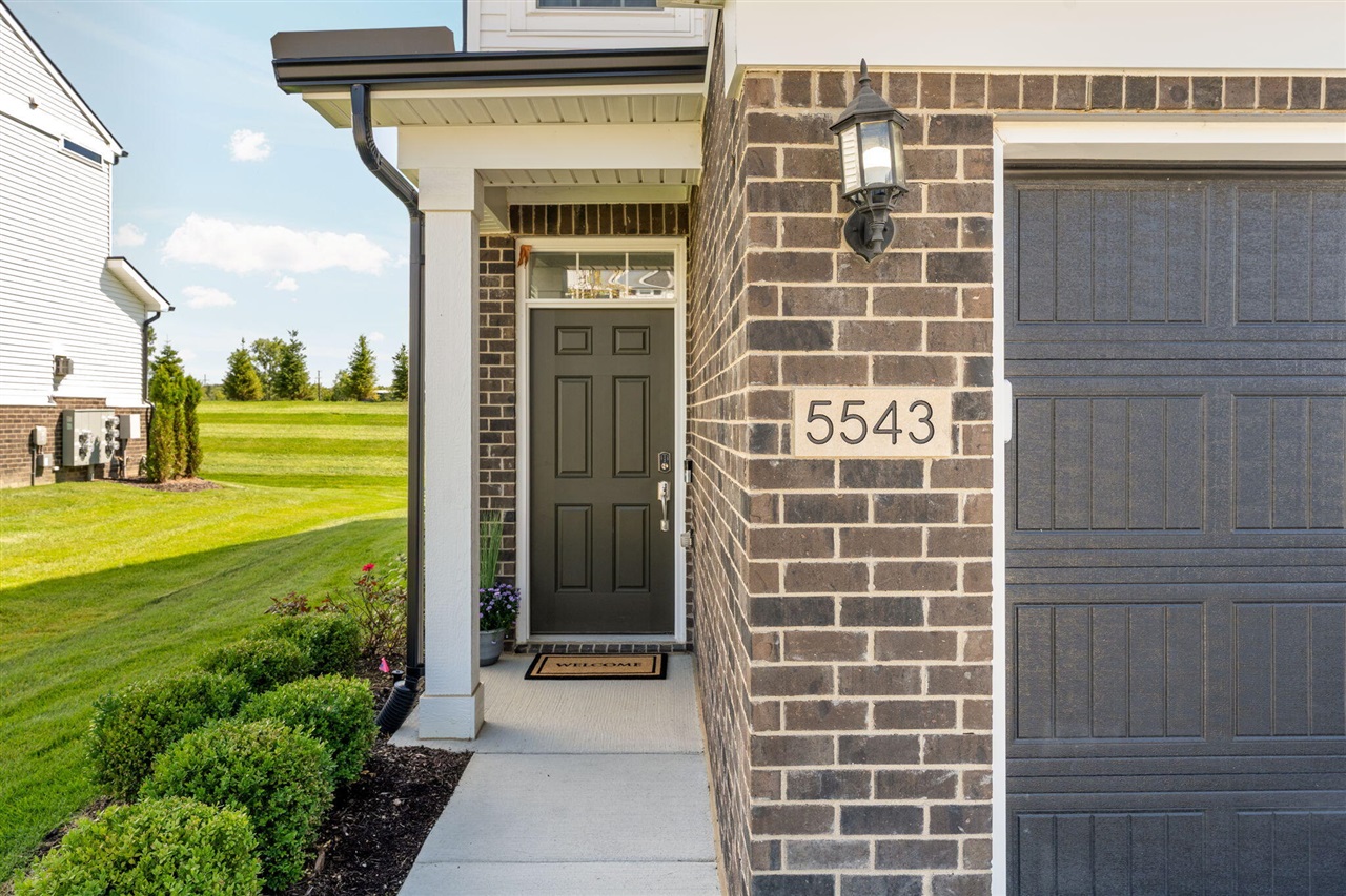 Photo 2 of Condo for sale at 5543 E Spaniel Dr, Ann Arbor, MI 48108 | MLS# 70555910 | Listing updated on 2026-09-21