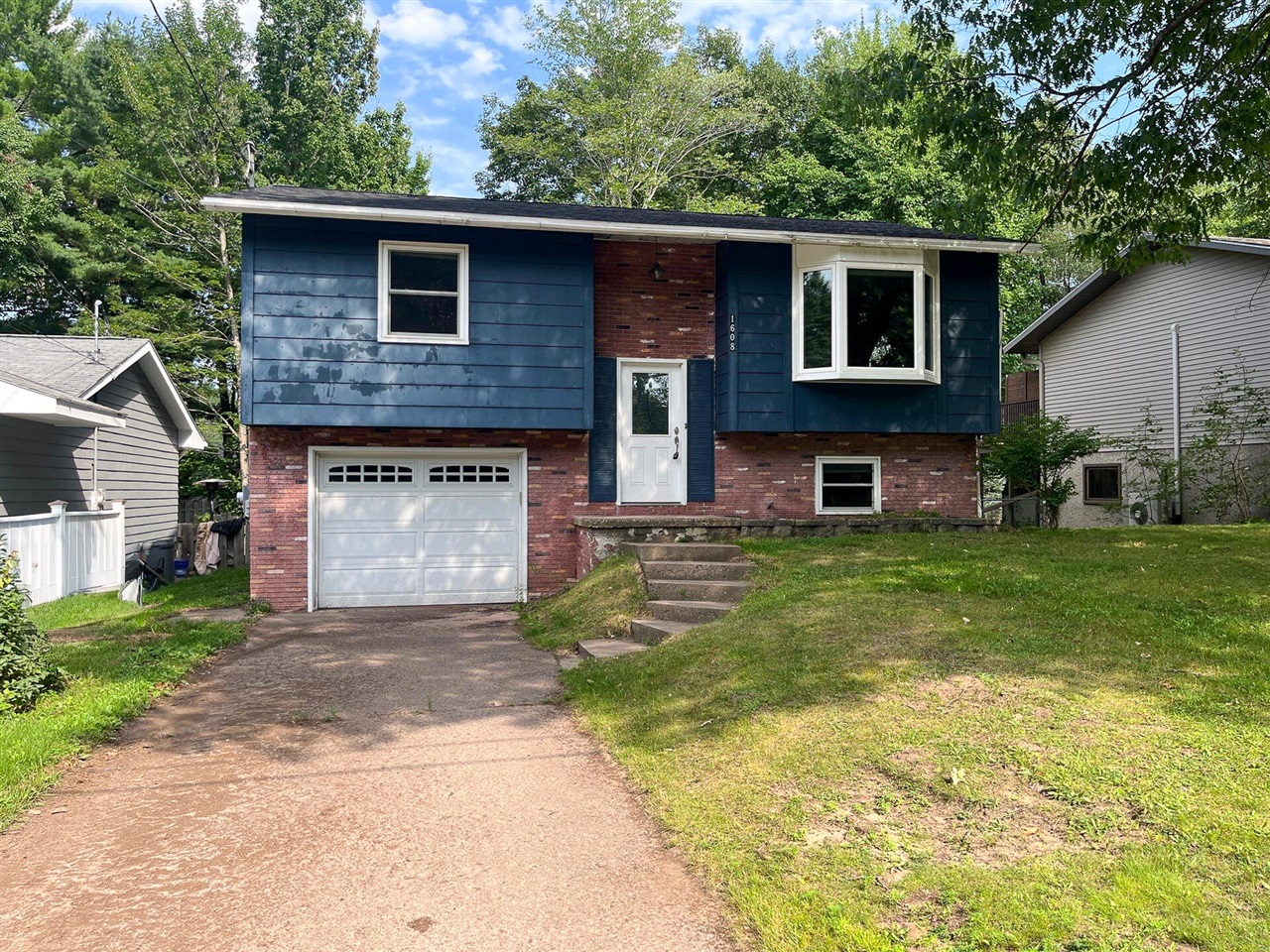 Photo 1 of Single family home for sale at 1608 Kimber Ave, Marquette, MI 49855 | MLS# 70555965 | Listing updated on 2026-09-03