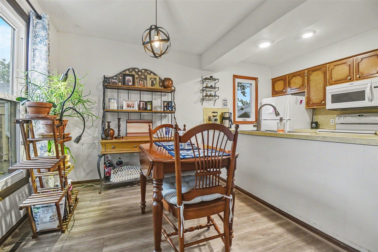 Photo 2 of Sale Pending at 644 Village Ln #90, Jenison, MI 49428 | MLS# 70556026 | Listing updated on 2026-09-05
