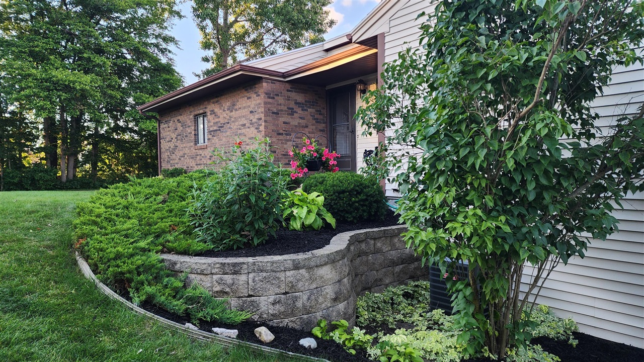 Photo 1 of Condo for sale at 1136 Sw Bayshore Dr, Byron Center, MI 49315 | MLS# 70556030 | Listing updated on 2026-09-01