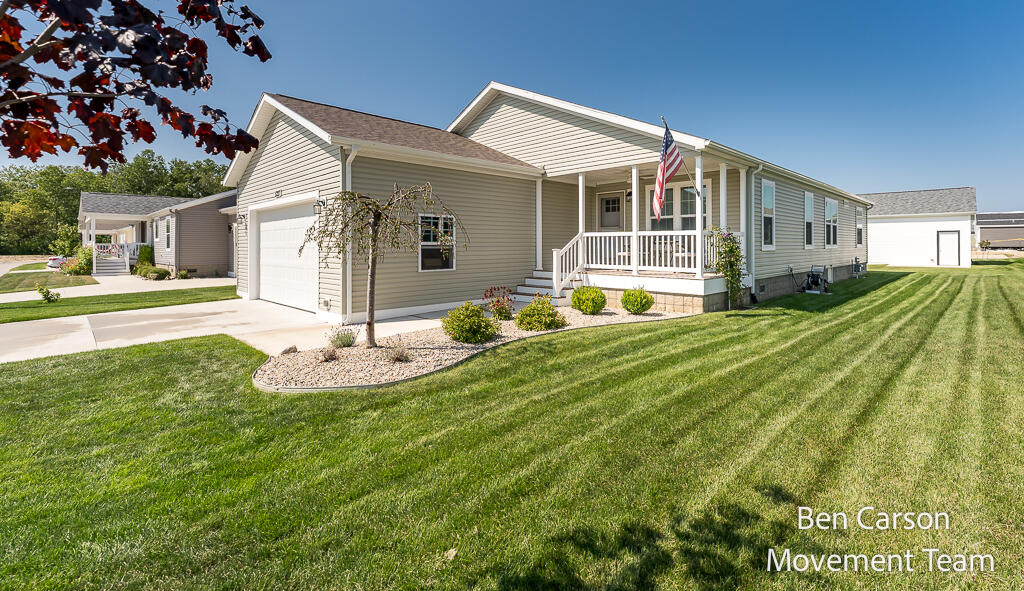 Photo 1 of Single family home for sale at 5227 Floral Wood Ln, Holland, MI 49423 | MLS# 70556168 | Listing updated on 2026-09-03