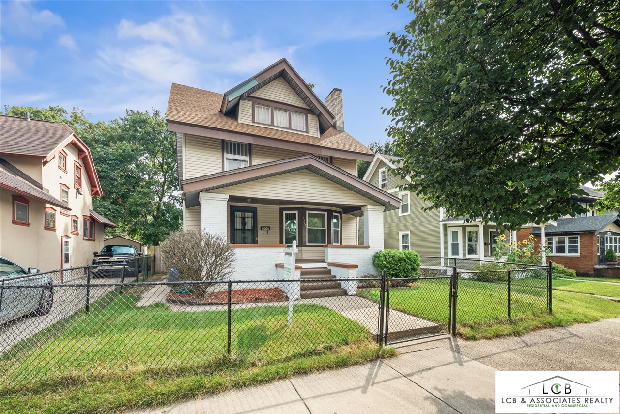 Photo 2 of Single family home for sale at 1330 Sherman St, Grand Rapids, MI 49506 | MLS# 70556179 | Listing updated on 2026-09-03