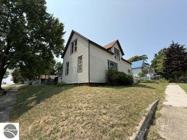 Photo 4 of Sale Pending at 510 5th Street, Ludington, MI 49431 | MLS# 70556245 | Listing updated on 2026-09-23