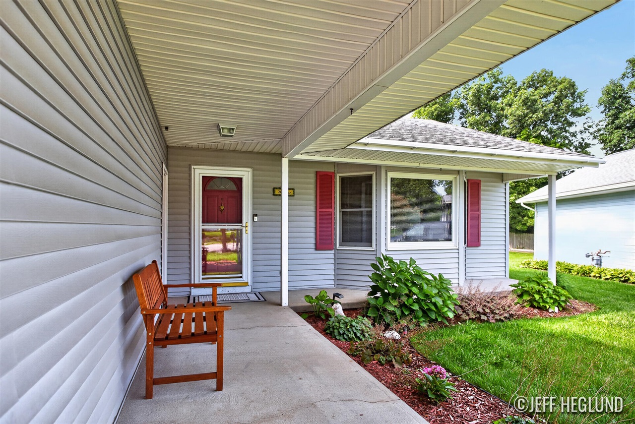 Photo 2 of Single family home for sale at 2416 Dewberry Dr, Grand Rapids, MI 49505 | MLS# 70556247 | Listing updated on 2026-09-15