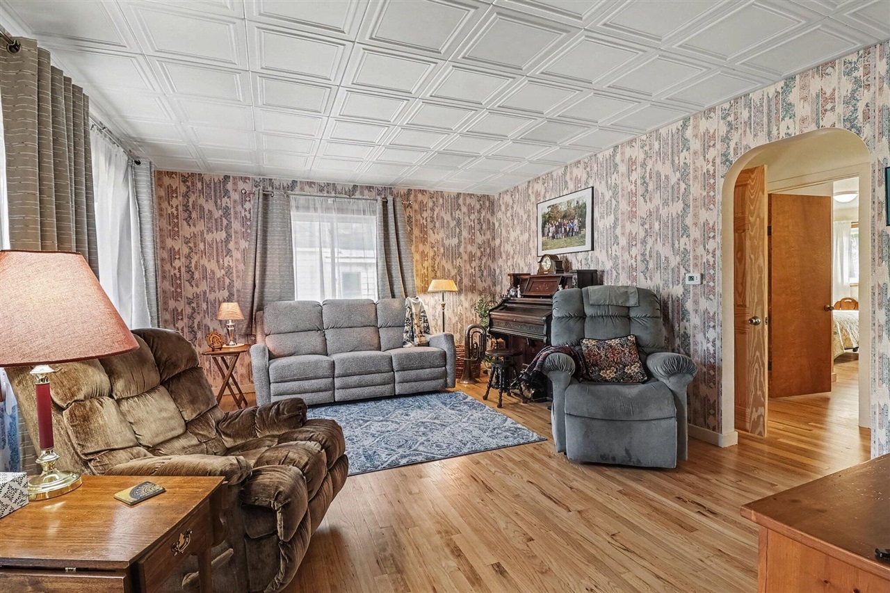 Photo 5 of Single family home for sale at 408 N Lewis St, Ludington, MI 49431 | MLS# 70556299 | Listing updated on 2026-09-02