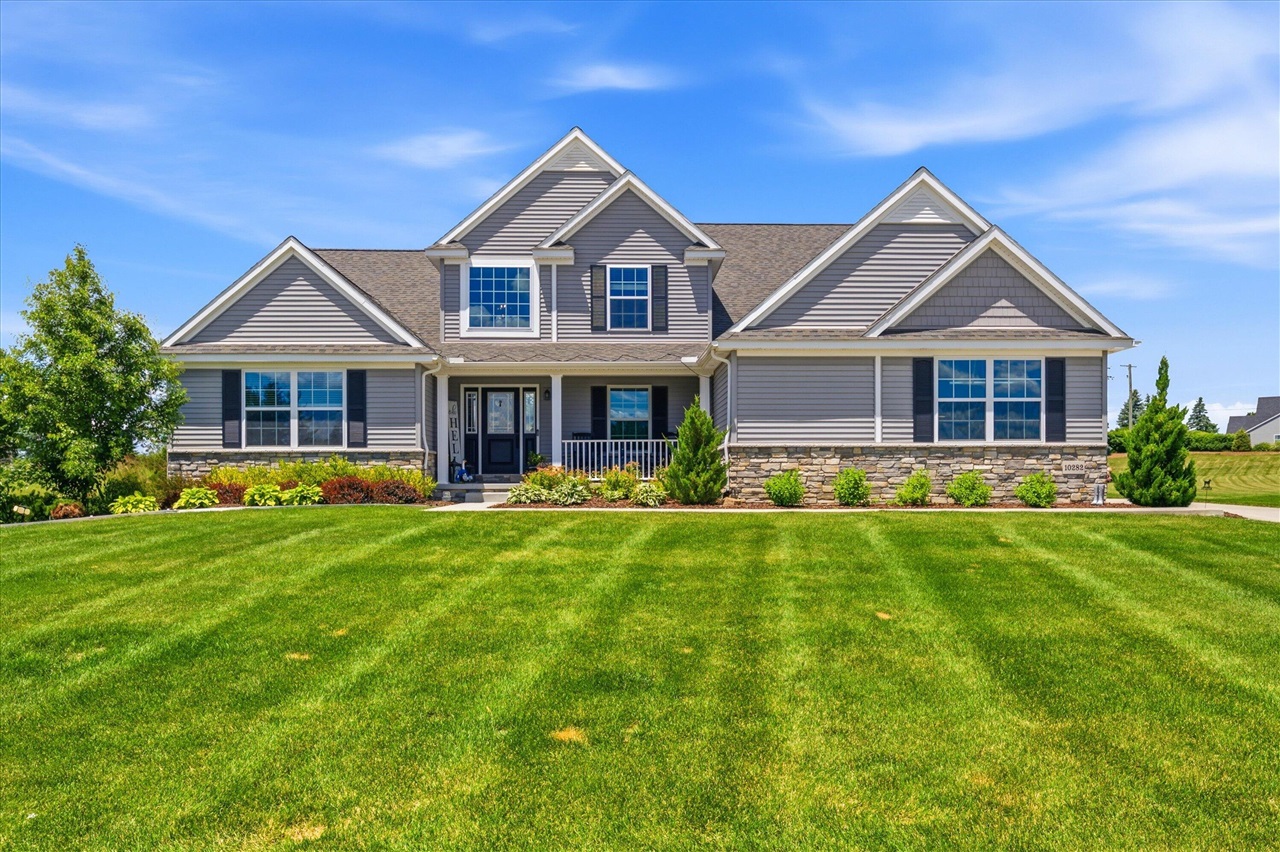Photo 1 of Single family home for sale at 10282 High Meadow, Saline, MI 48176 | MLS# 70556376 | Listing updated on 2026-10-07