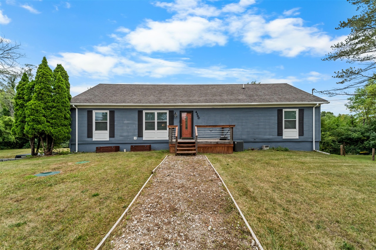 Photo 2 of Single family home for sale at 4240 E Commerce Rd, Commerce Township, MI 48382 | MLS# 70556428 | Listing updated on 2026-09-03