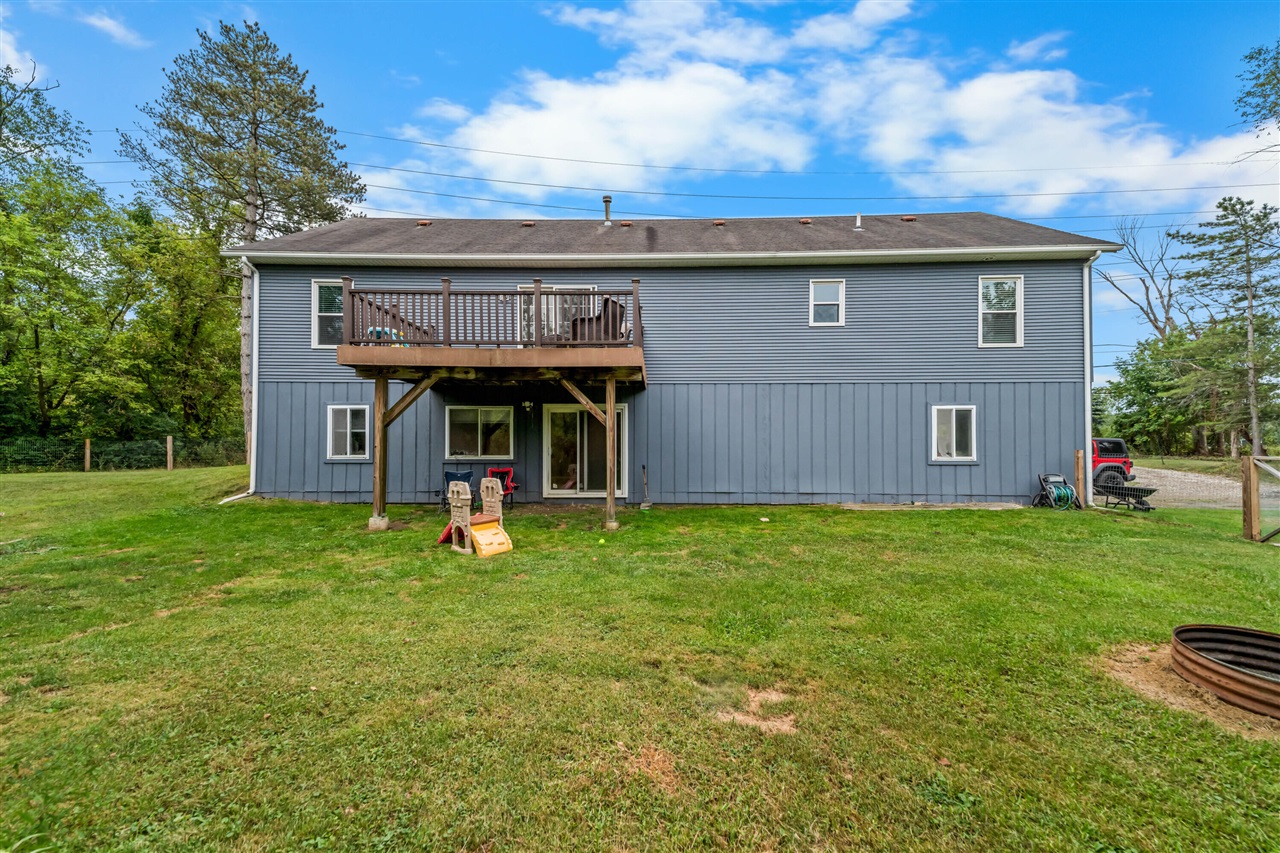 Photo 3 of Single family home for sale at 4240 E Commerce Rd, Commerce Township, MI 48382 | MLS# 70556428 | Listing updated on 2026-09-03