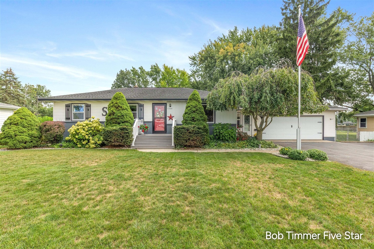 Photo 1 of Single family home for sale at 1300 Bauer Rd, Jenison, MI 49428 | MLS# 70556457 | Listing updated on 2026-09-03