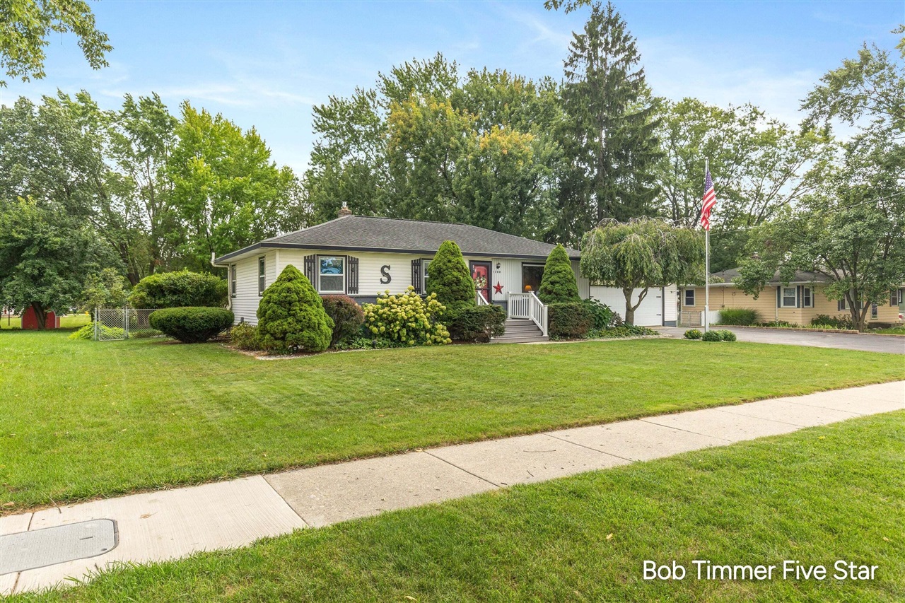 Photo 2 of Single family home for sale at 1300 Bauer Rd, Jenison, MI 49428 | MLS# 70556457 | Listing updated on 2026-09-03