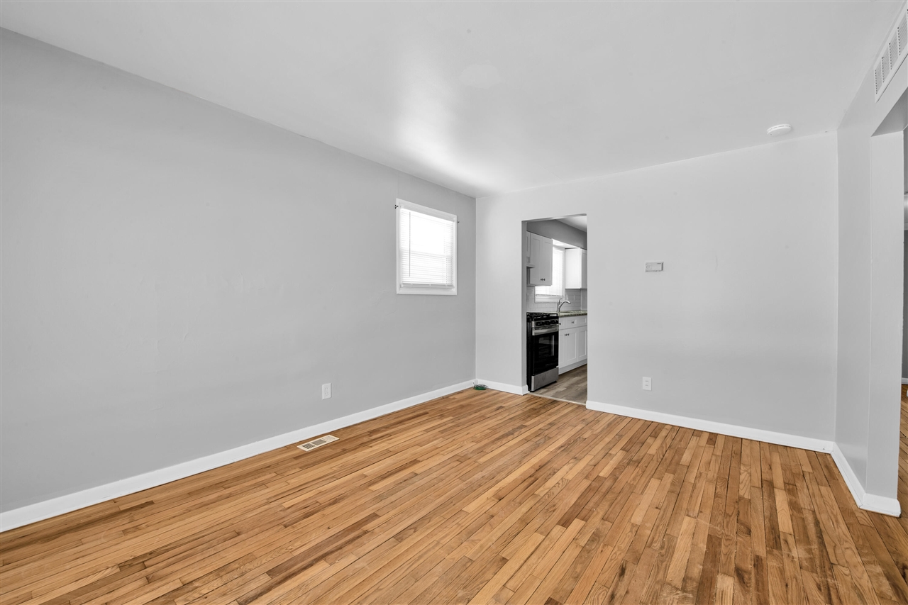 Photo 5 of Single family home for sale at 1636 E Pearl Ave, Hazel Park, MI 48030 | MLS# 70556519 | Listing updated on 2026-09-04
