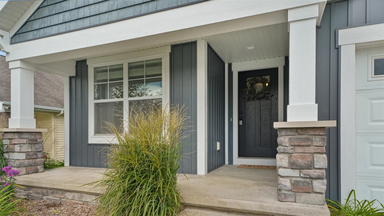 Listing Photo 1 - Condo for sale in building located at 7477 Hometown Ct, Caledonia, MI 49316 - Unit #