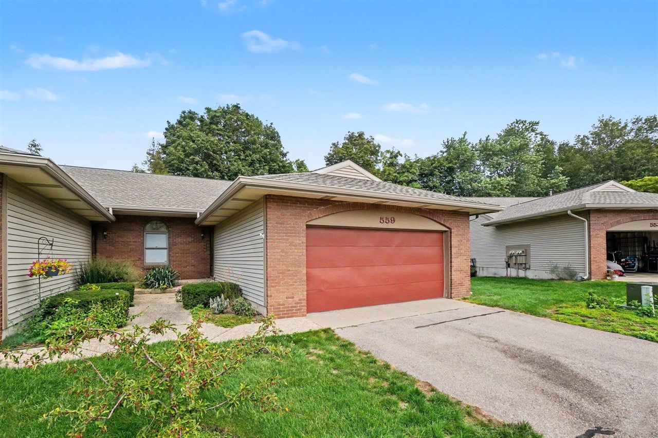 Photo 3 of Condo for sale at 559 Spring Ln, Holland, MI 49423 | MLS# 70556564 | Listing updated on 2026-09-03
